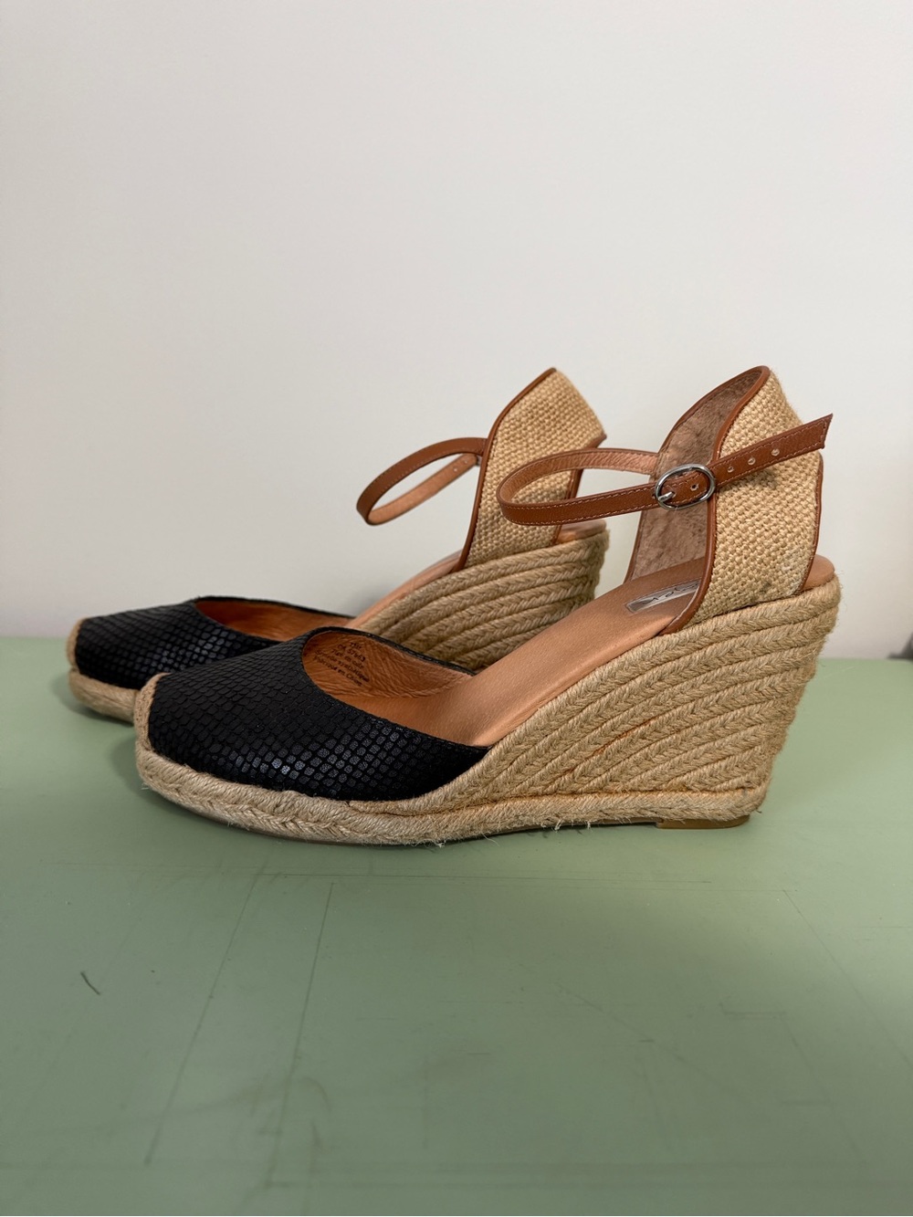 Women’s espadrille